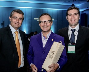 Human Capital Event producers, Alvero (left) and Tomas from Trabajando.com were proud to share a fabulous bottle of Chilean Cabernet with me as a momento of my trip to spread goodness.